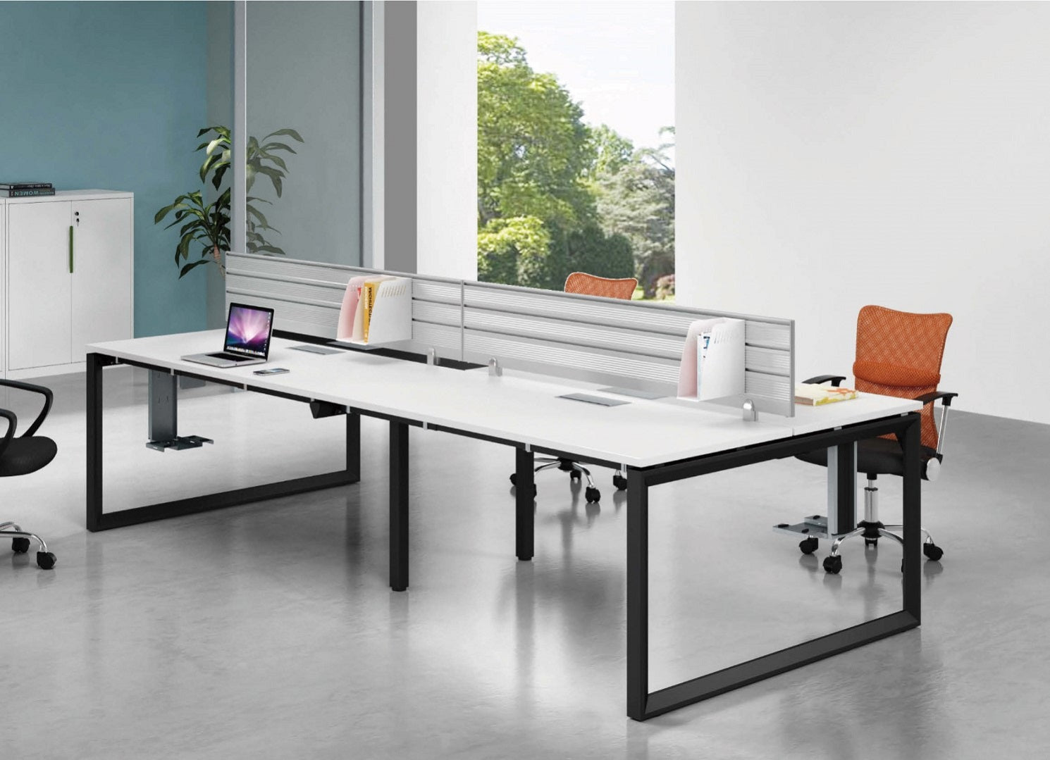 רגלים שולחנות משרד