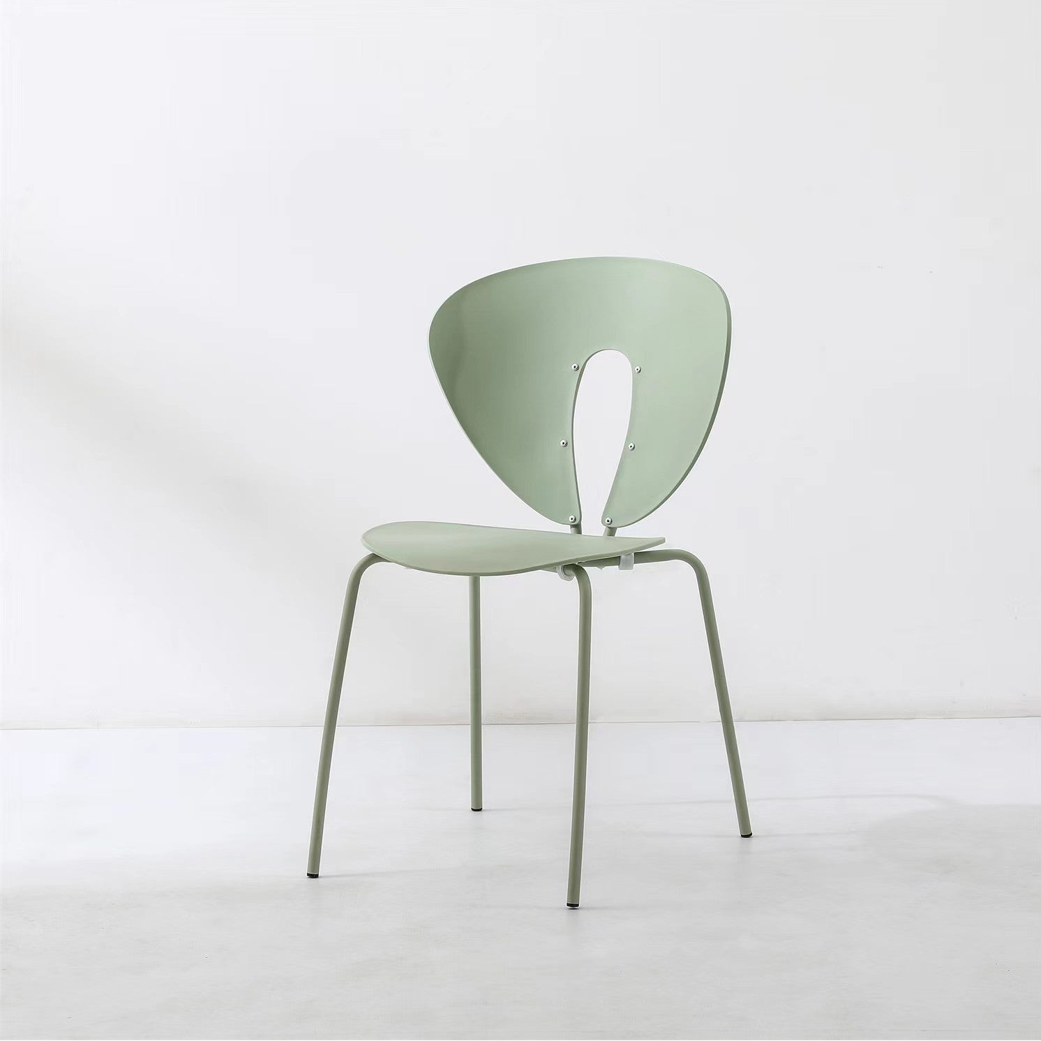 כסאות לפינת אוכל פלסטיק