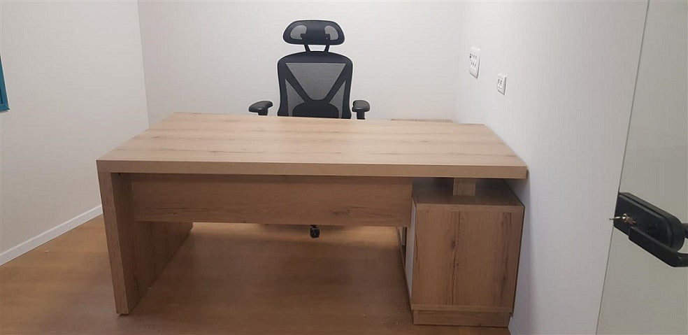 שולחן מנהלים מרשים 6473 | המבורגר ברוס