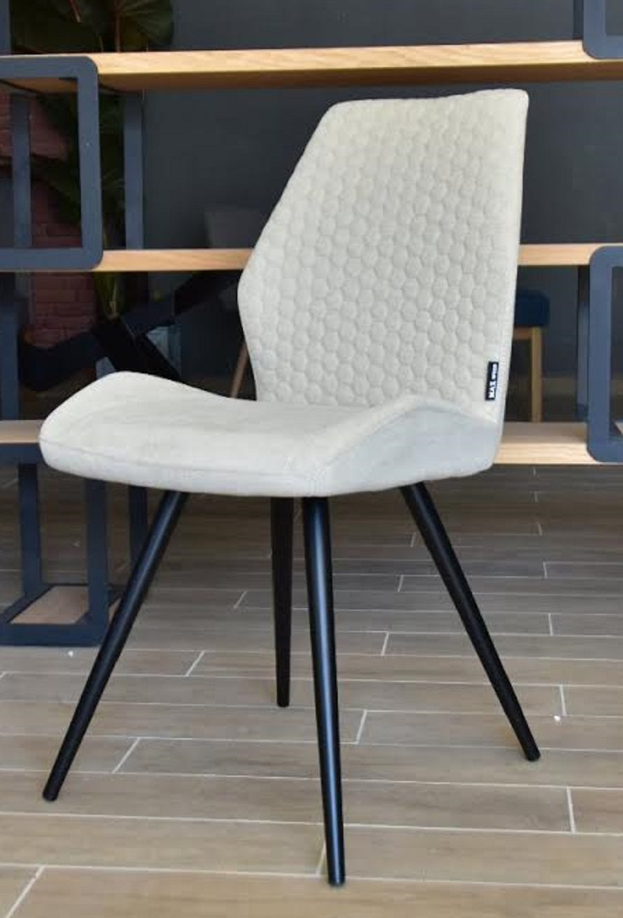 כיסא אורח/כיסא פינת אוכל מרופד 0059 | המבורגר ברוס