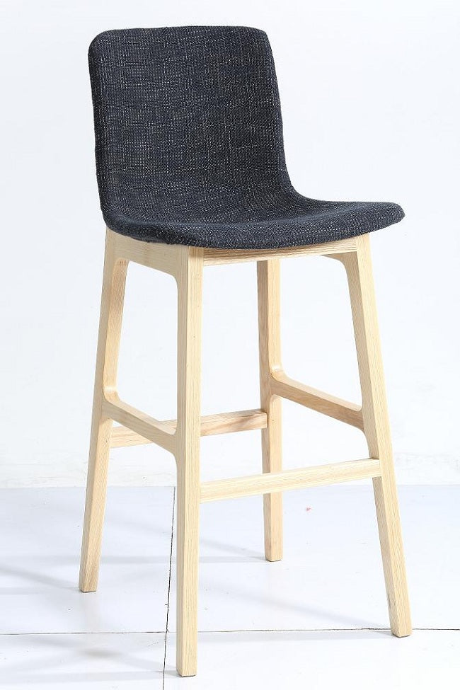 כסא בר גובה 65 רגלי עץ מושב דמוי עור 875 | המבורגר ברוס