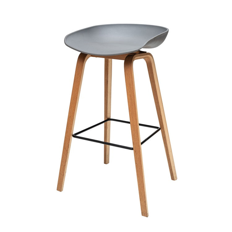 כסא בר משענת קטנה רגלי עץ 551113 | המבורגר ברוס