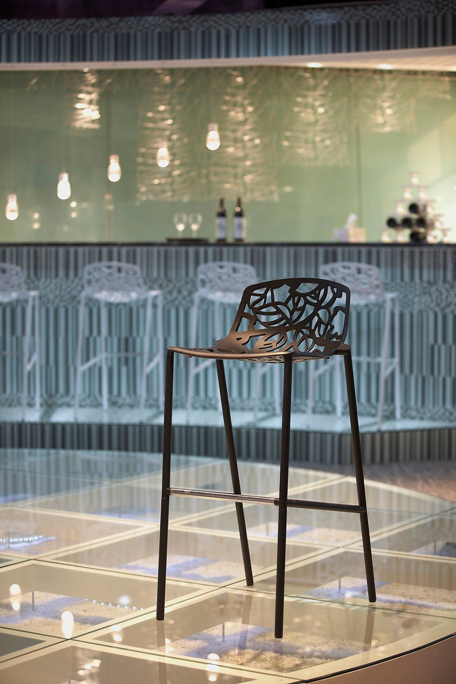 כסא בר מרהיב ויפה 66 | המבורגר ברוס