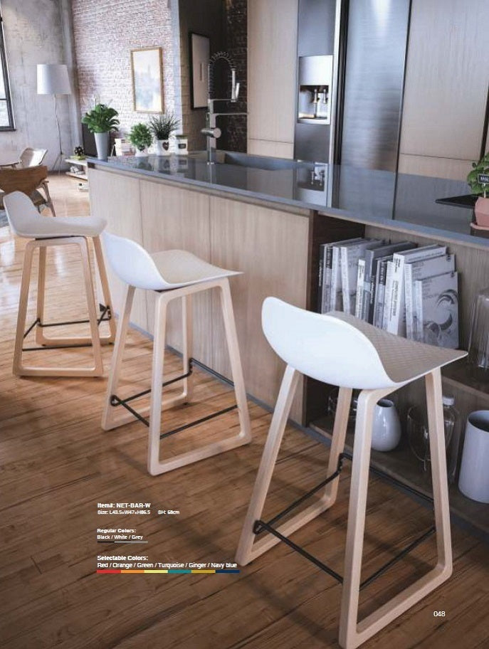 כסא בר מעץ מושב פלסטיק 38468 | המבורגר ברוס