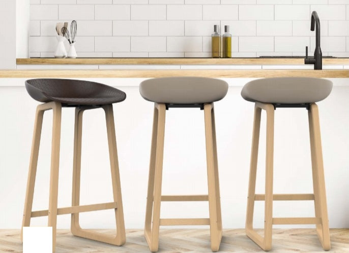 כיסא בר מפלסטיק עם רגל עץ איכותי נוח יציב ויפה 7001 | המבורגר ברוס