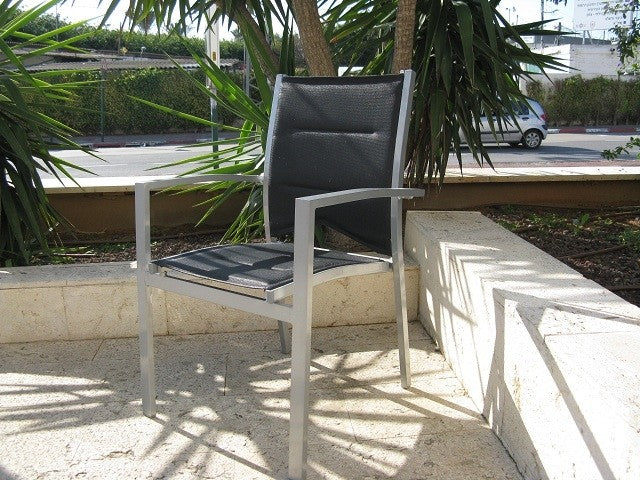 דגם כיסא לגינה שנל שחור | המבורגר ברוס