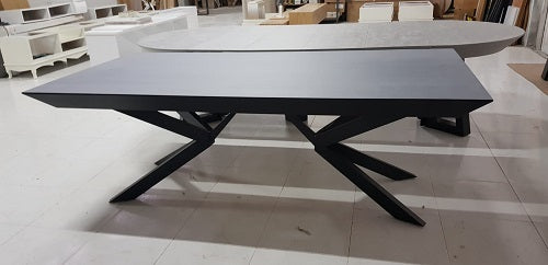 שולחן לפינת אוכל דגם 000000 | המבורגר ברוס