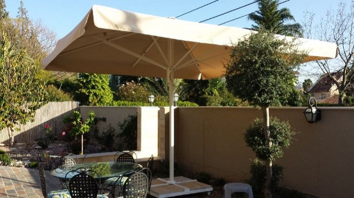 שמשיה מקצועית 4.5X4.5 דגם גסטרונומי 6574 | המבורגר ברוס