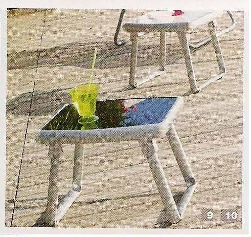 דגם שולחן אלומיניום נמוך עם רגליים מתקפלות בשילוב זכוכית מחוסמת | המבורגר ברוס