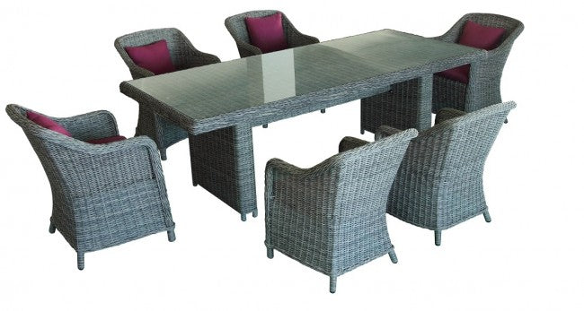 דגם שולחן מראטן עם פלטת זכוכית. מגיע עם כרסאות 799 | המבורגר ברוס