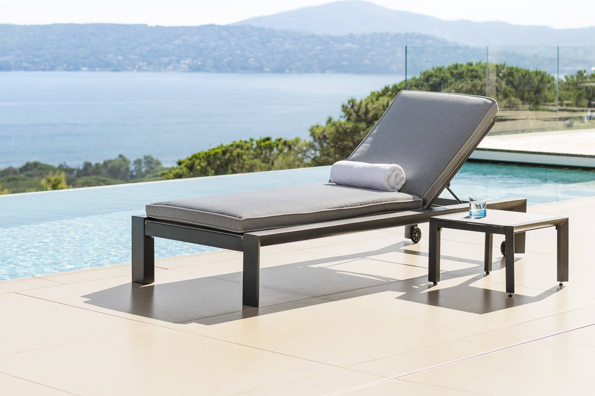 מיטת שיזוף אלומיניום בצבע אפור43786 | המבורגר ברוס