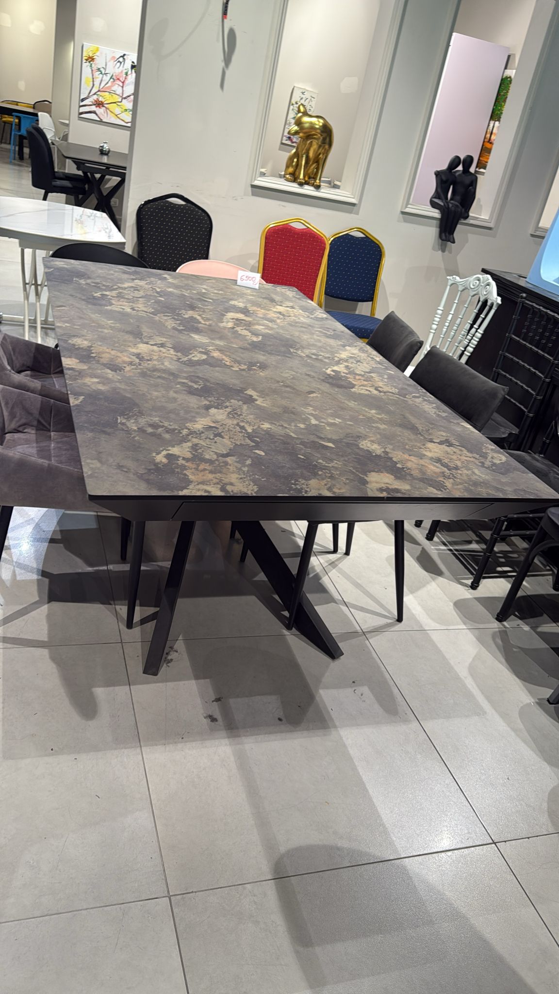 שולחן דגם 9898 מתצוגה | המבורגר ברוס