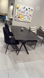 שולחן גרניט 1.6 נפתח מתצוגה | המבורגר ברוס