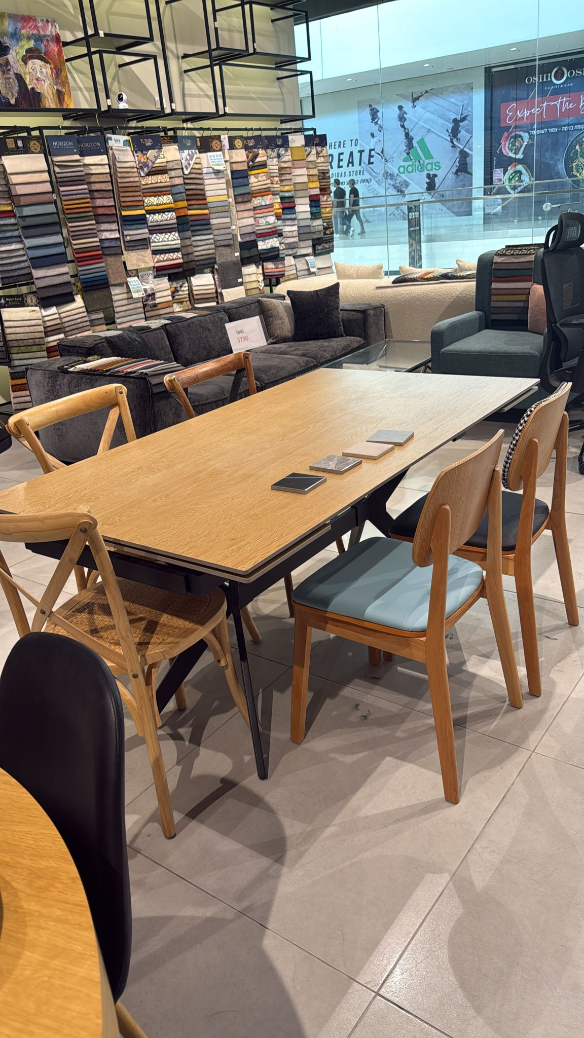 שולחן קרמי ורונה מתצוגה | המבורגר ברוס