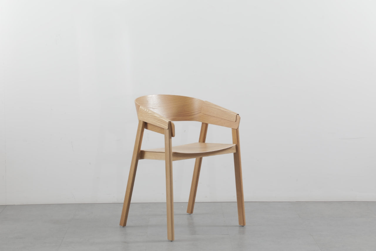 כיסא עץ קרלו | המבורגר ברוס