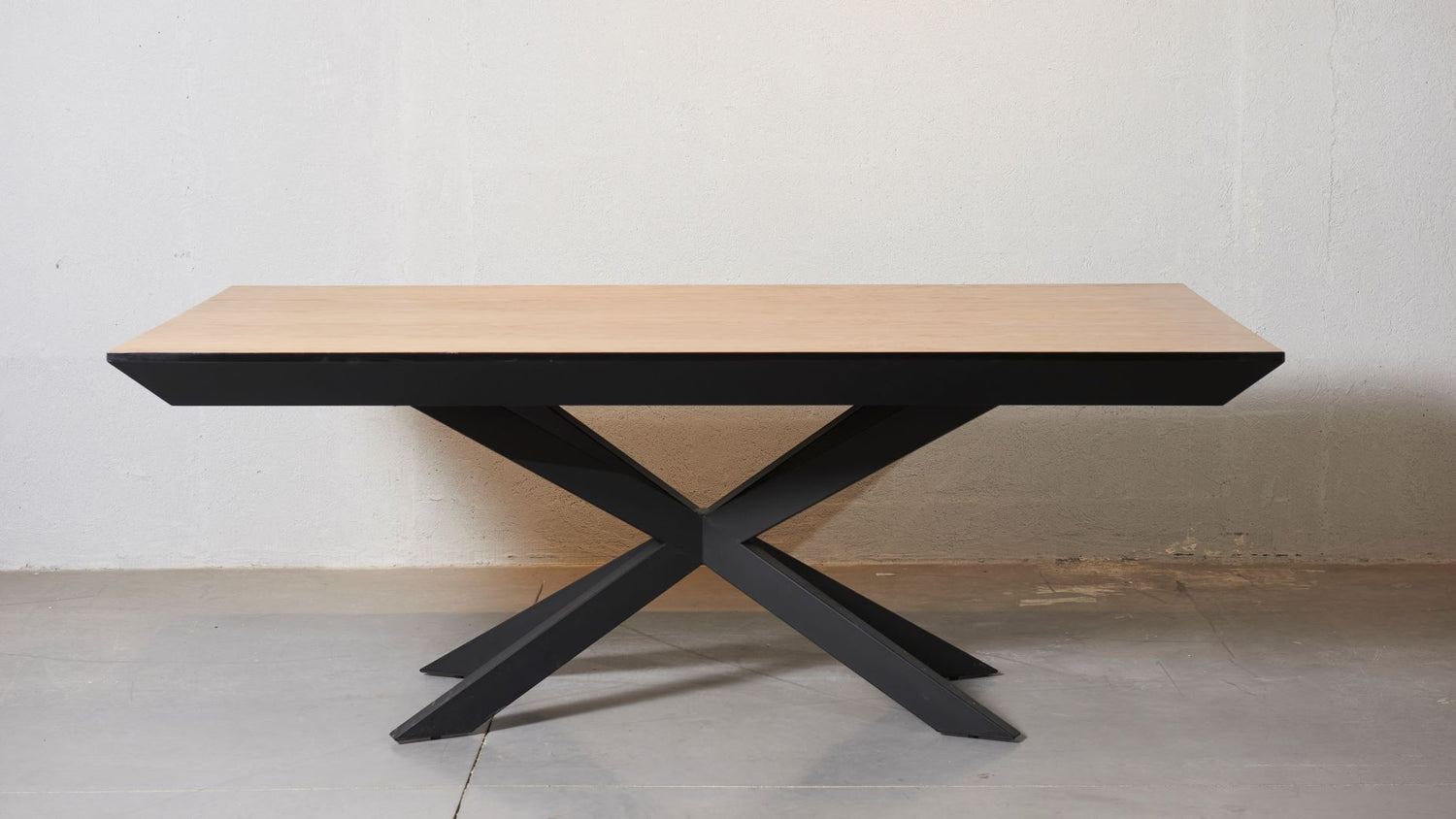 שולחן לפינת אוכל  נפתח 9898 | המבורגר ברוס