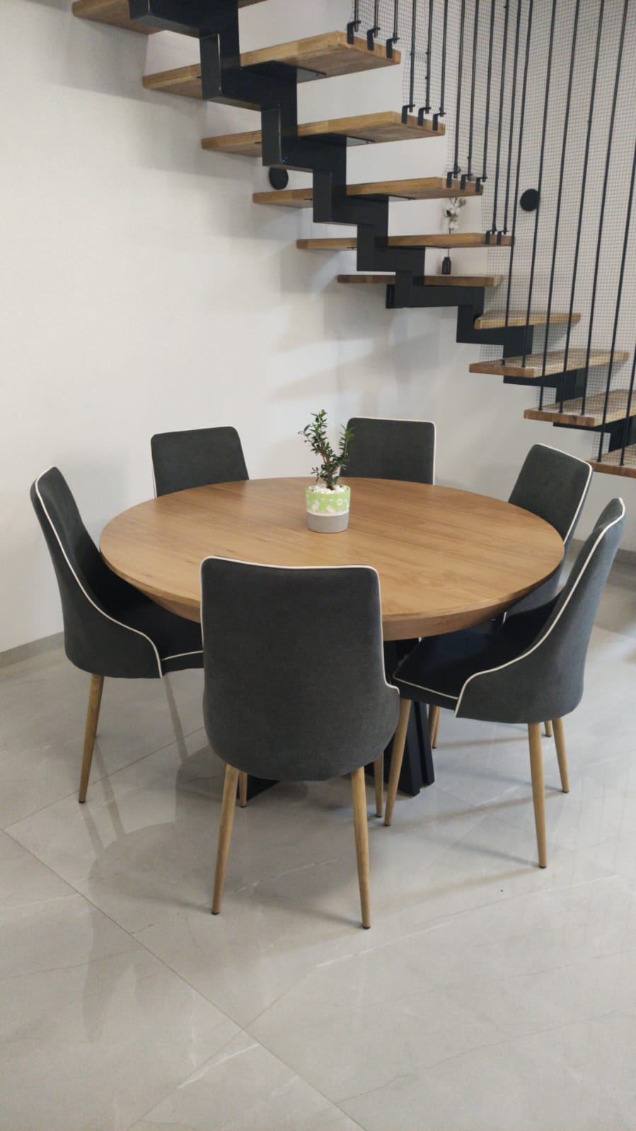 שולחן פינת אוכל  נפתח +6 כיסאות | המבורגר ברוס