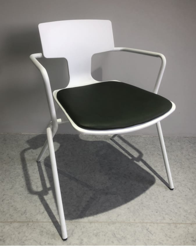 POLA כסא דגם | המבורגר ברוס