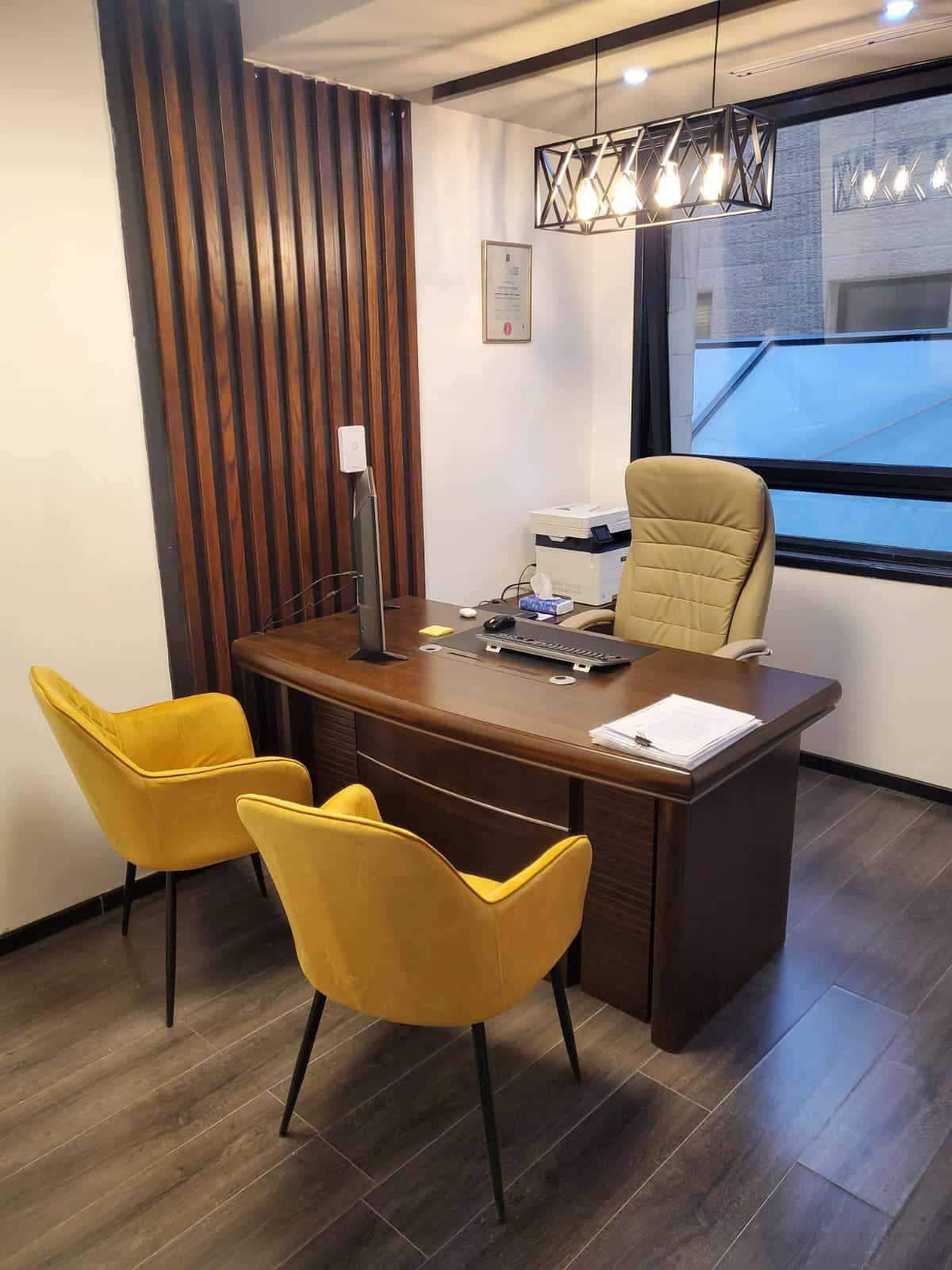 שולחן מנהלים מודרני ואיכותי כולל שלוחה | המבורגר ברוס