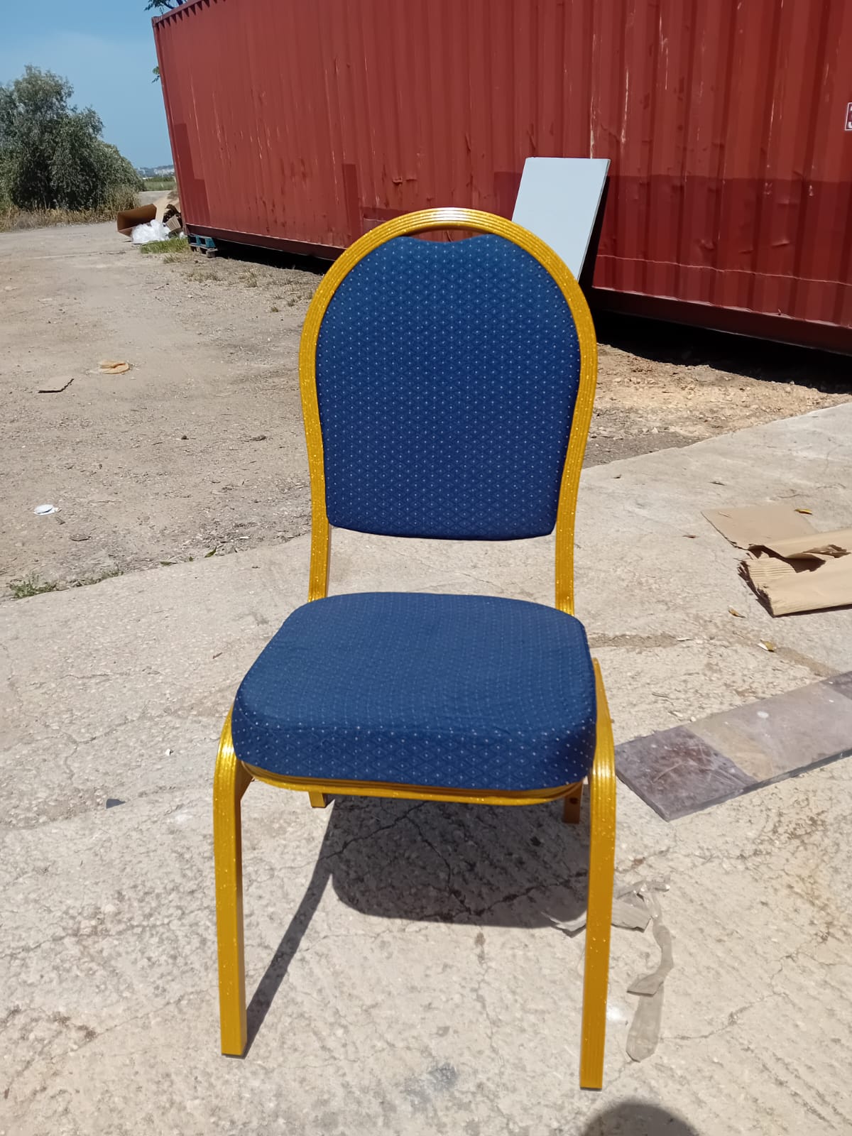 כסא אולמות אירועים צבע כחול | המבורגר ברוס