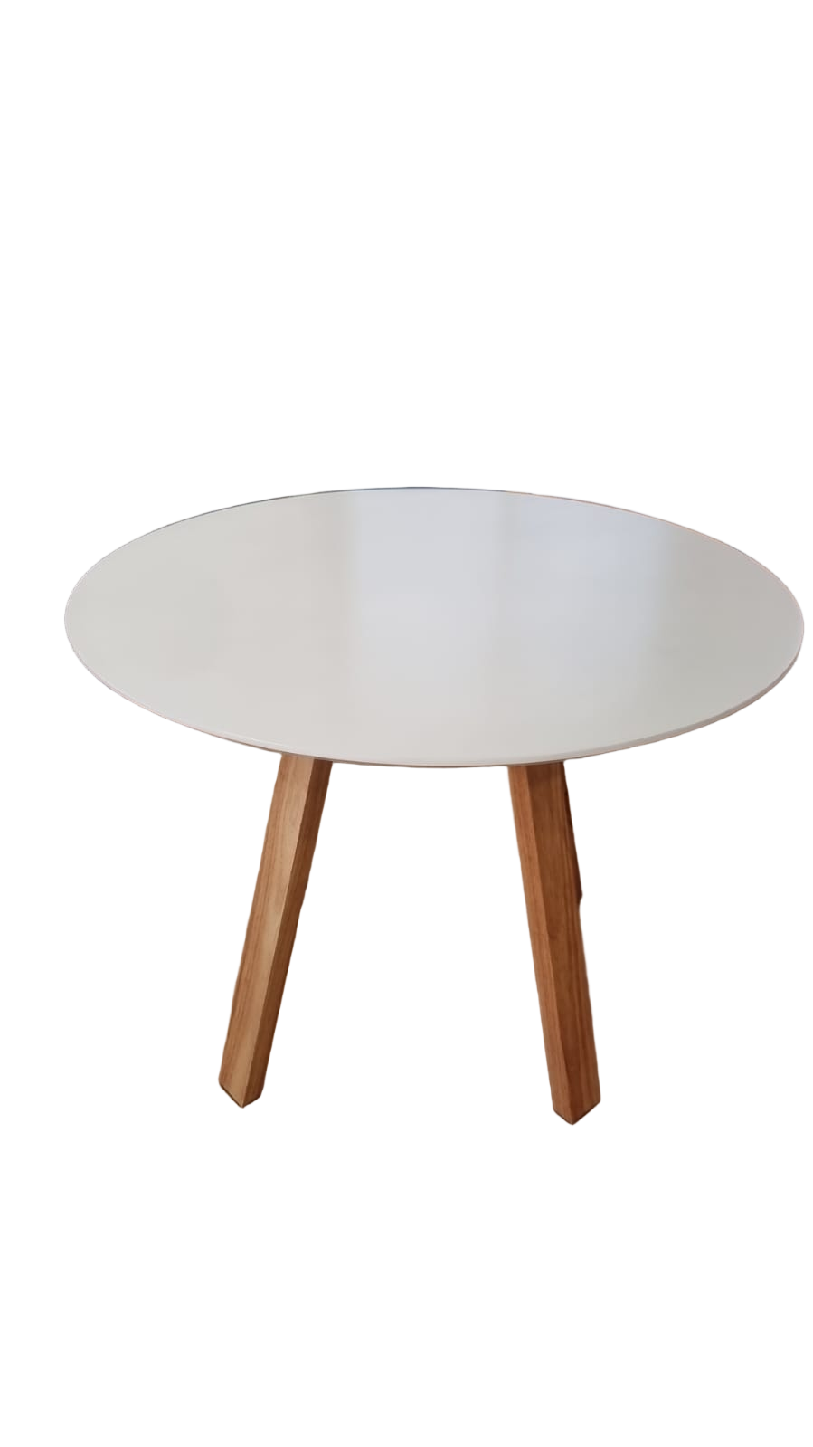 שולחן עגול לבן