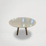 שולחן עגול לבן 120 מתצוגה