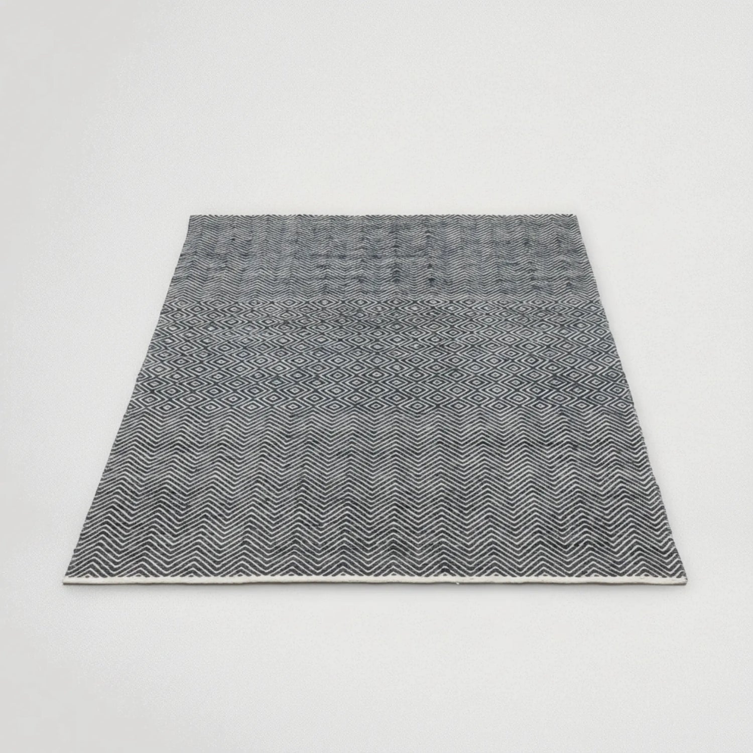 שטיח לסלון טורנה כחול בהיר מעויין 200X300 צמר