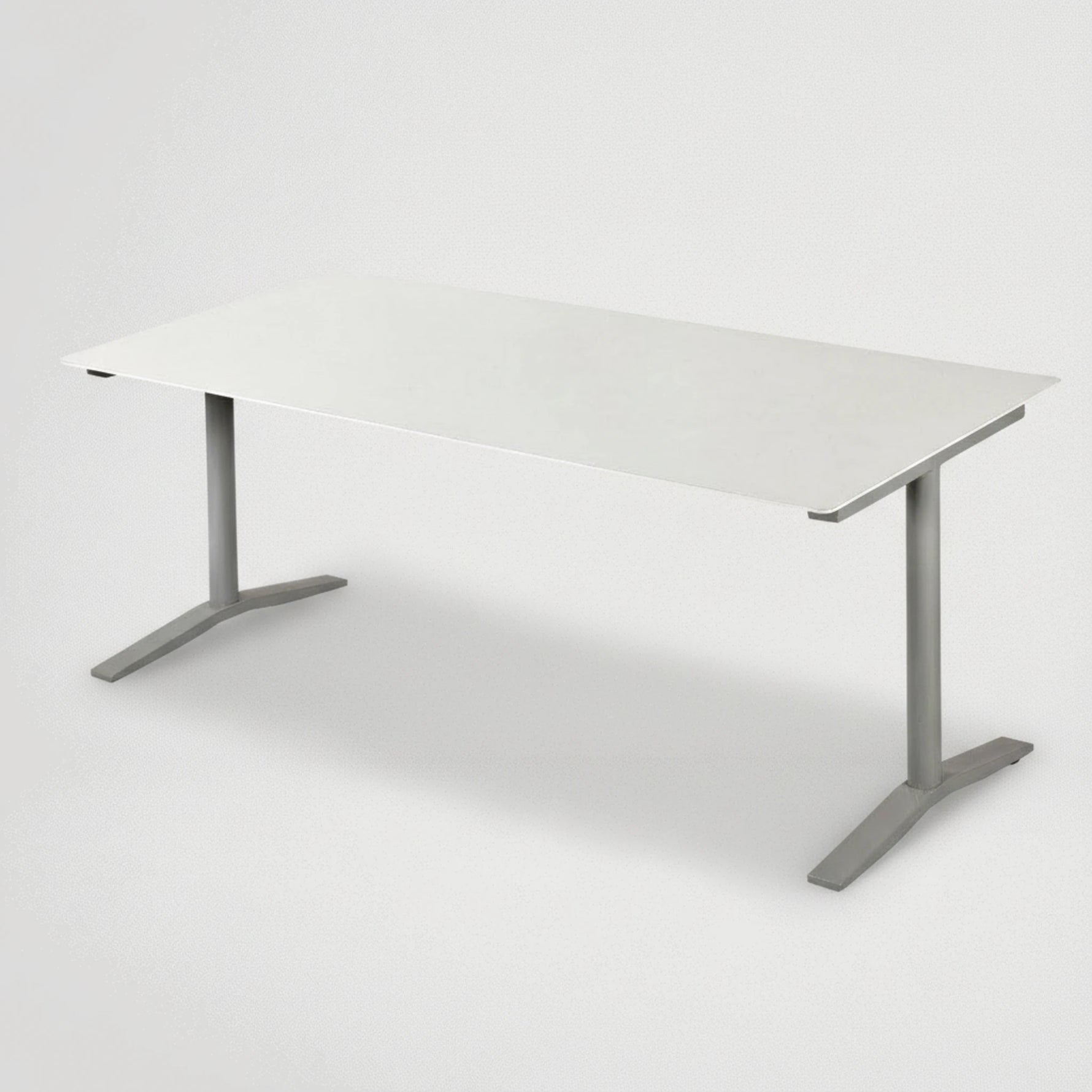 שולחן משרדי דגם סיגל