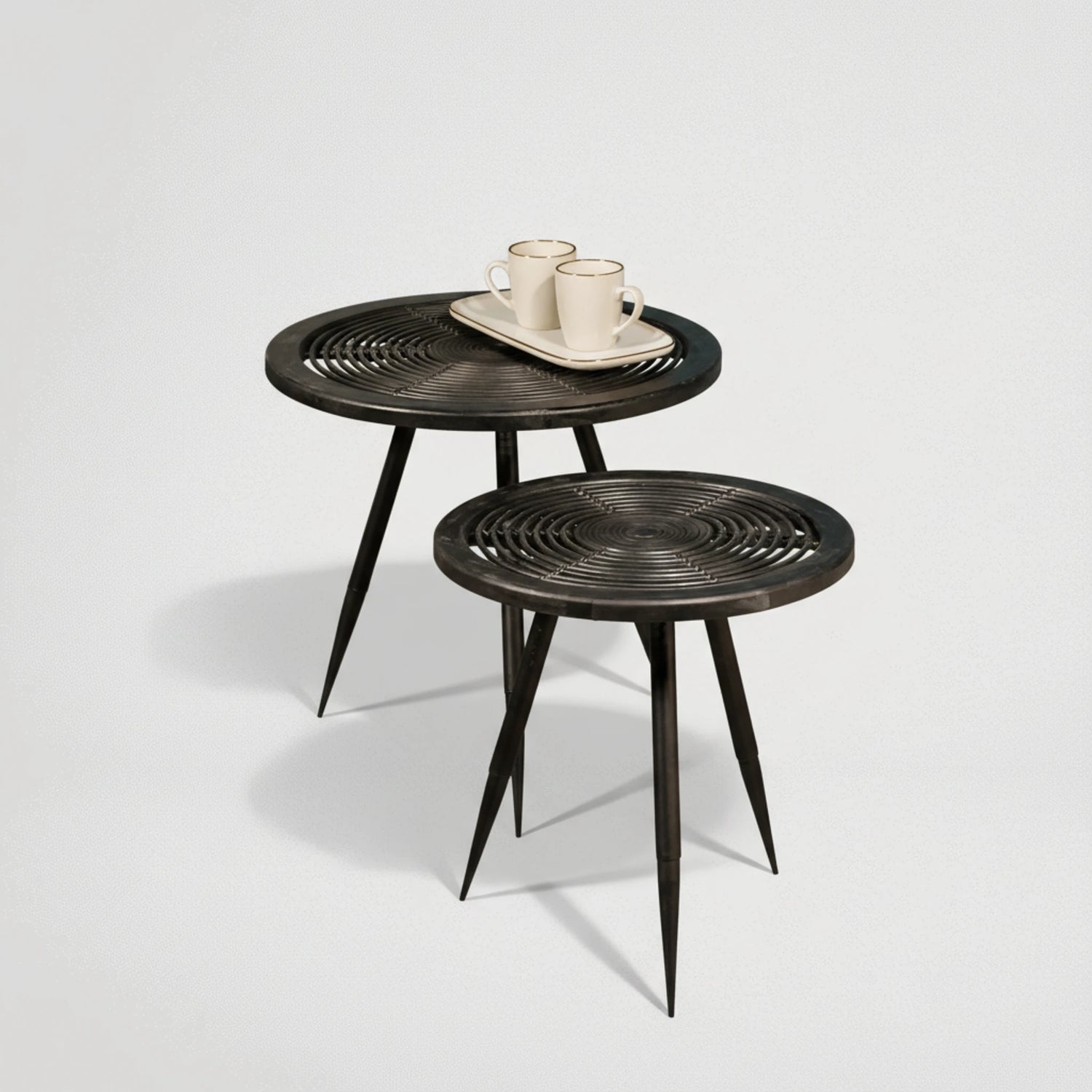 זוג שולחנות במבוק + פירזול 8364