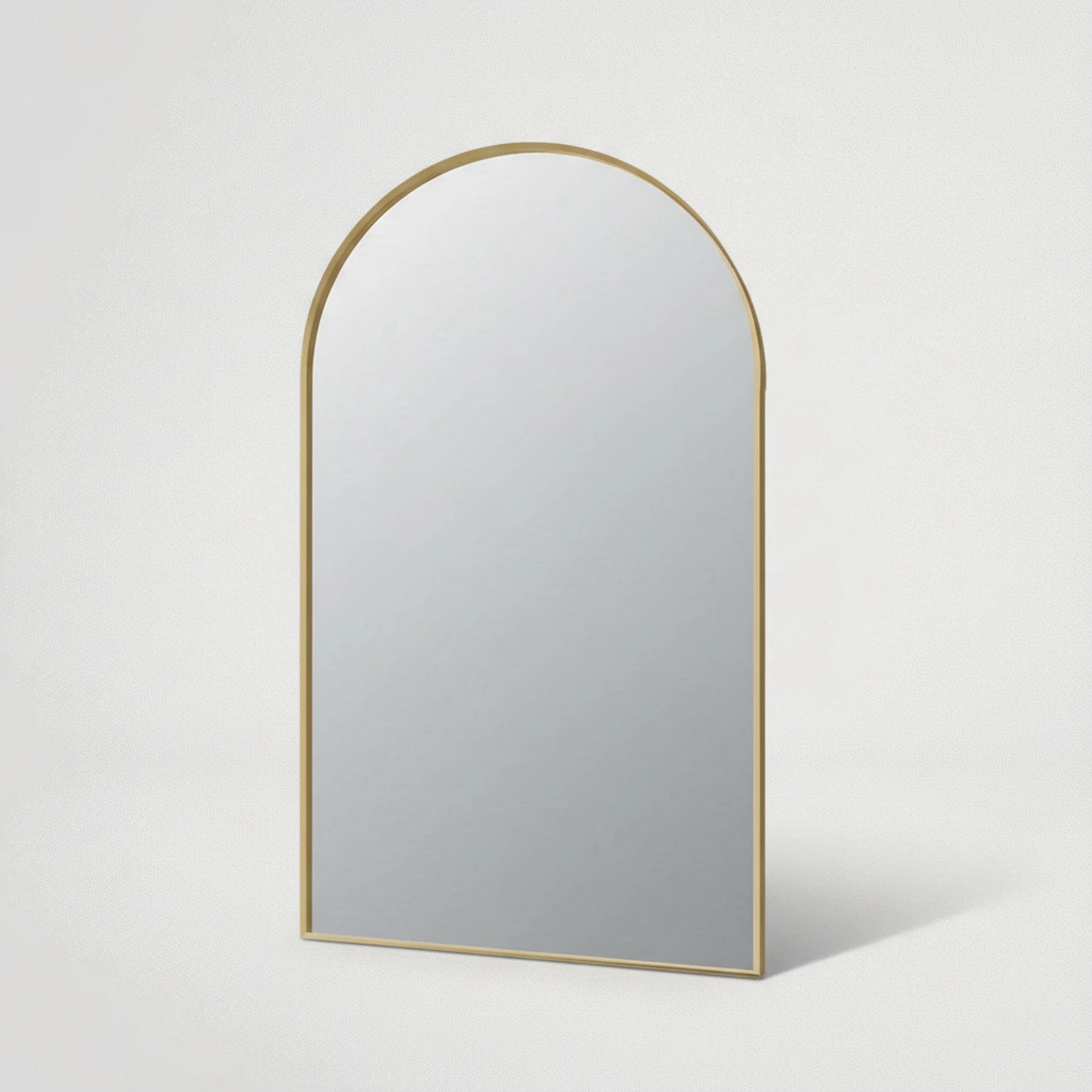 מראה שבורה 2016