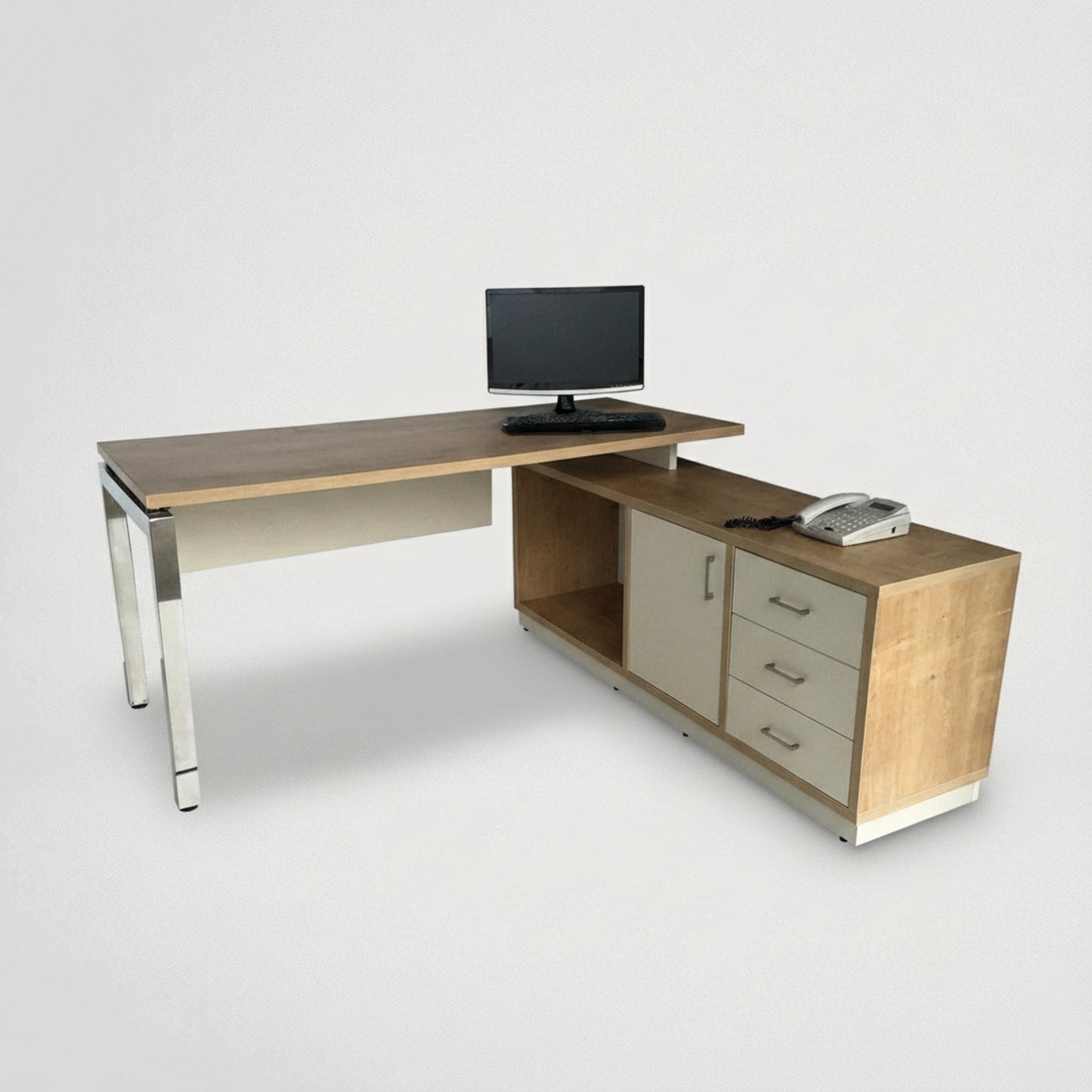 מערכת משרד הכולל שולחן 70*160 + שלוחה דגם 033