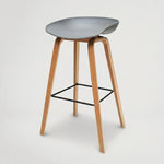 כסא בר משענת קטנה רגלי עץ 551113