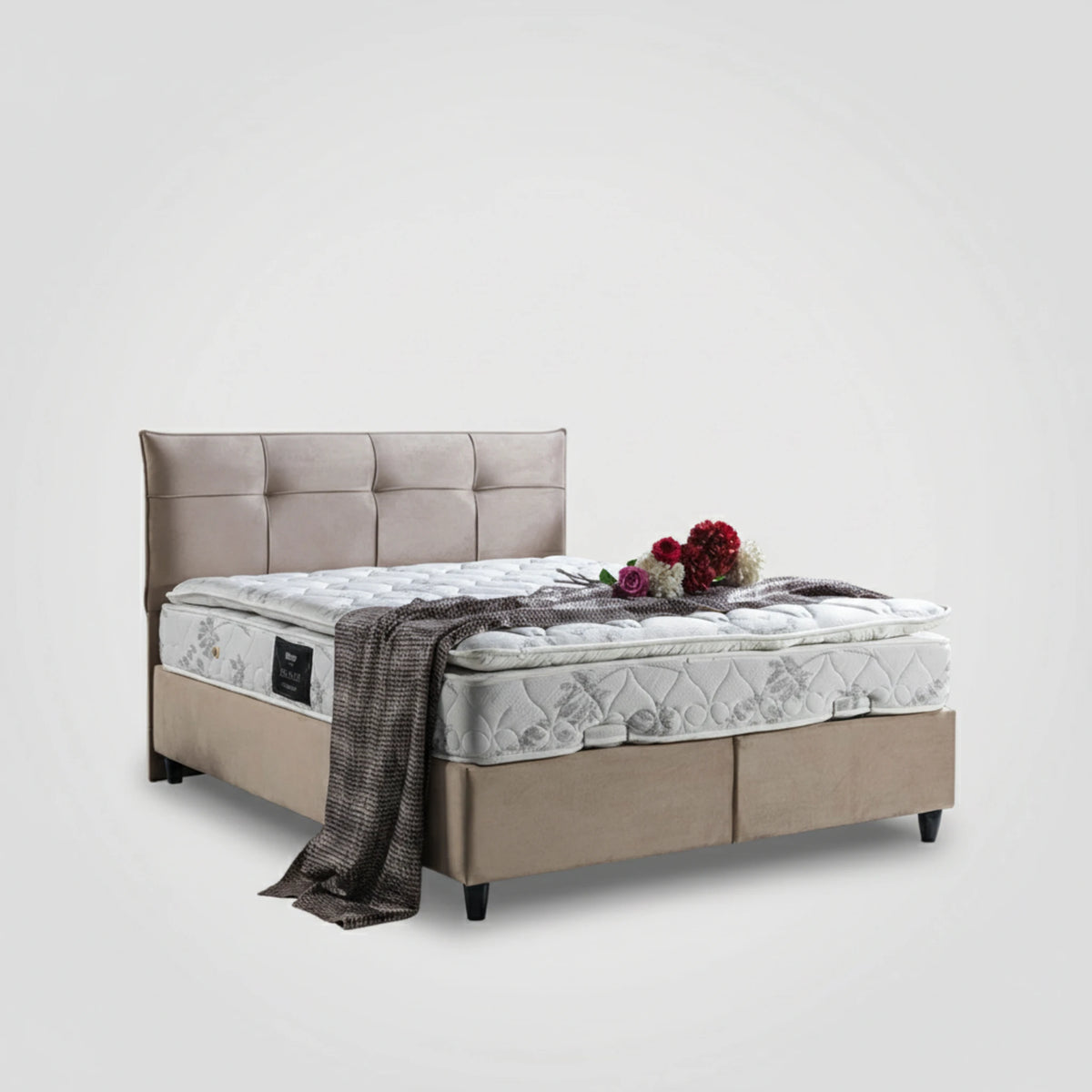 מיטה זוגית דגם מינקולוס