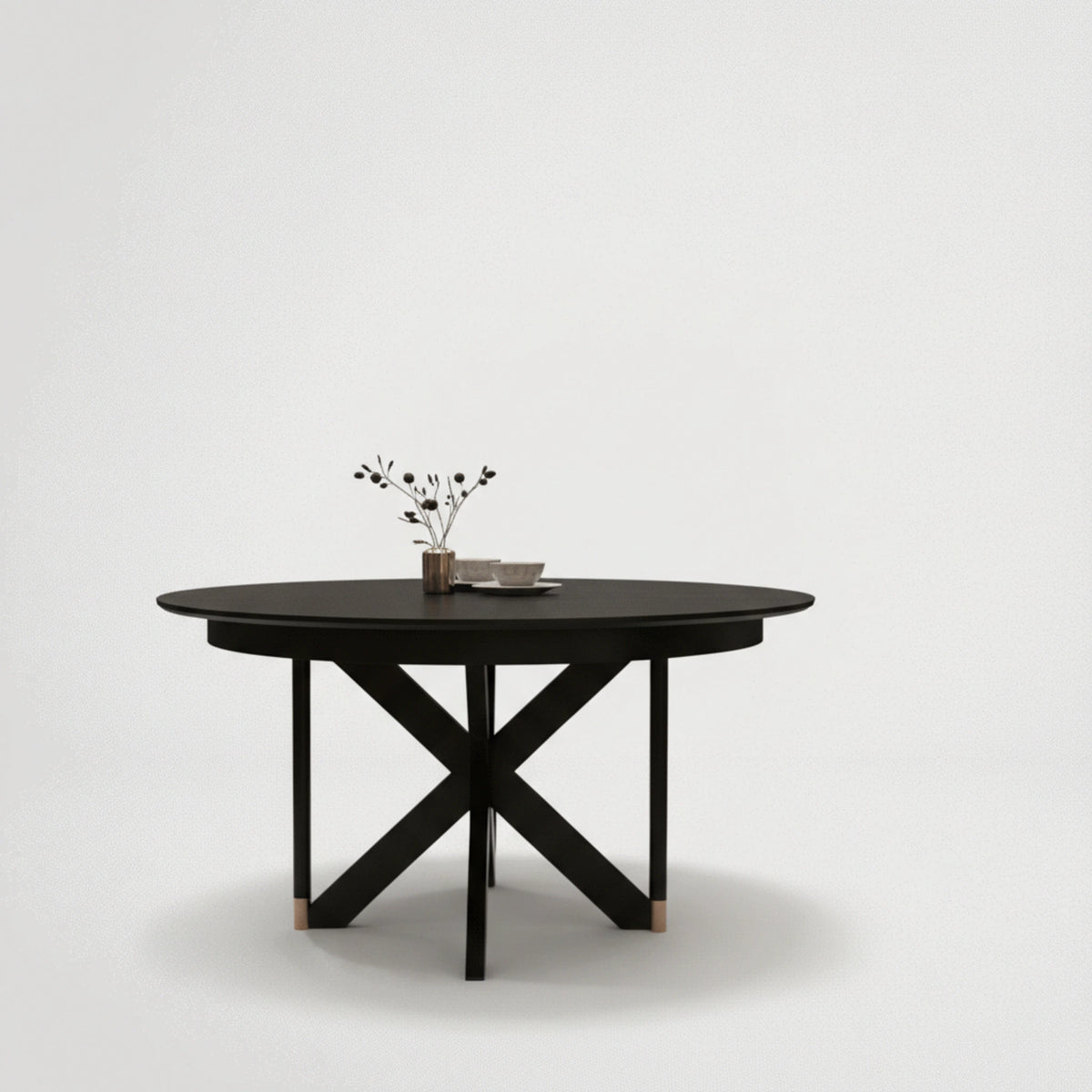 שולחן עגול 130 מתצוגה