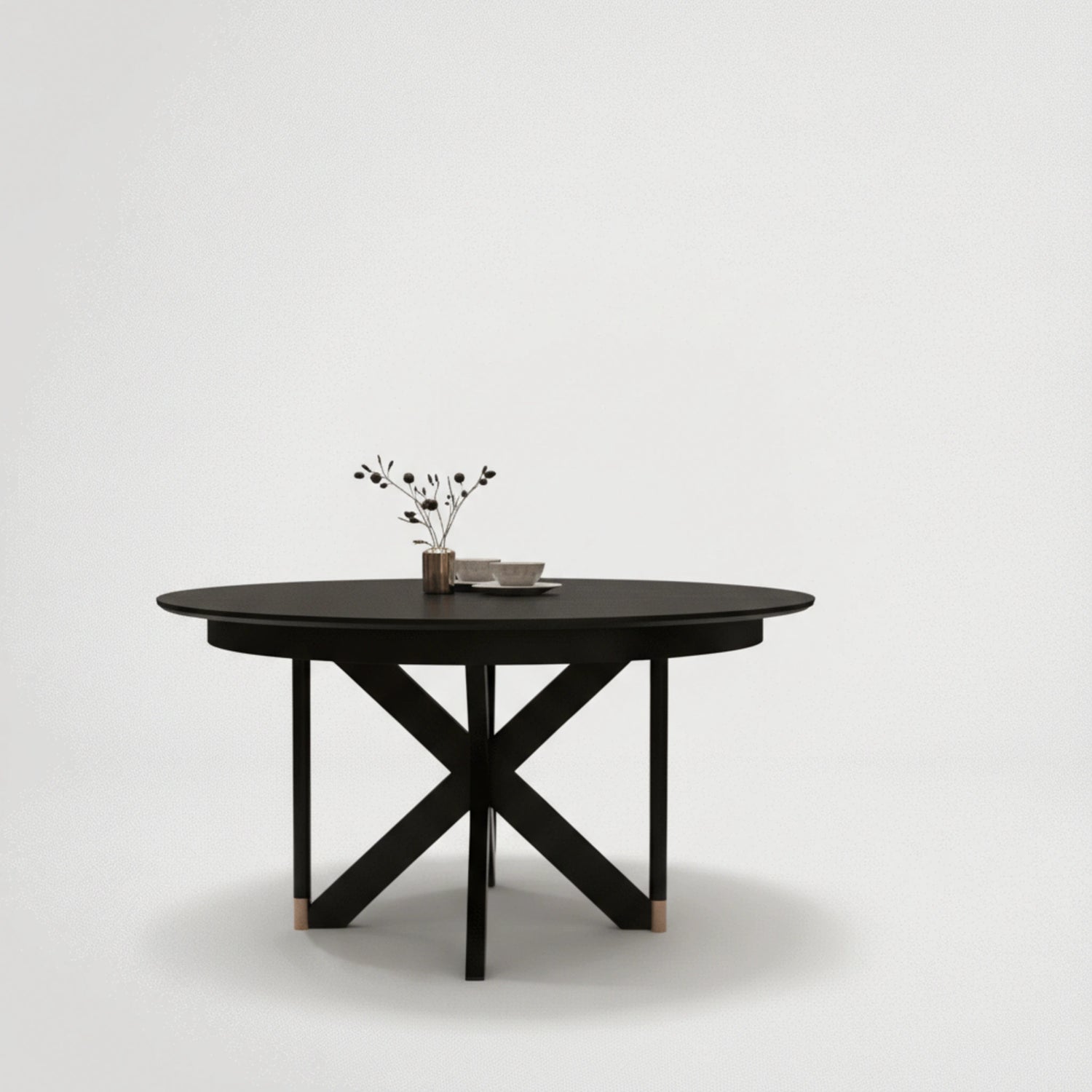 שולחן עגול 130 מתצוגה