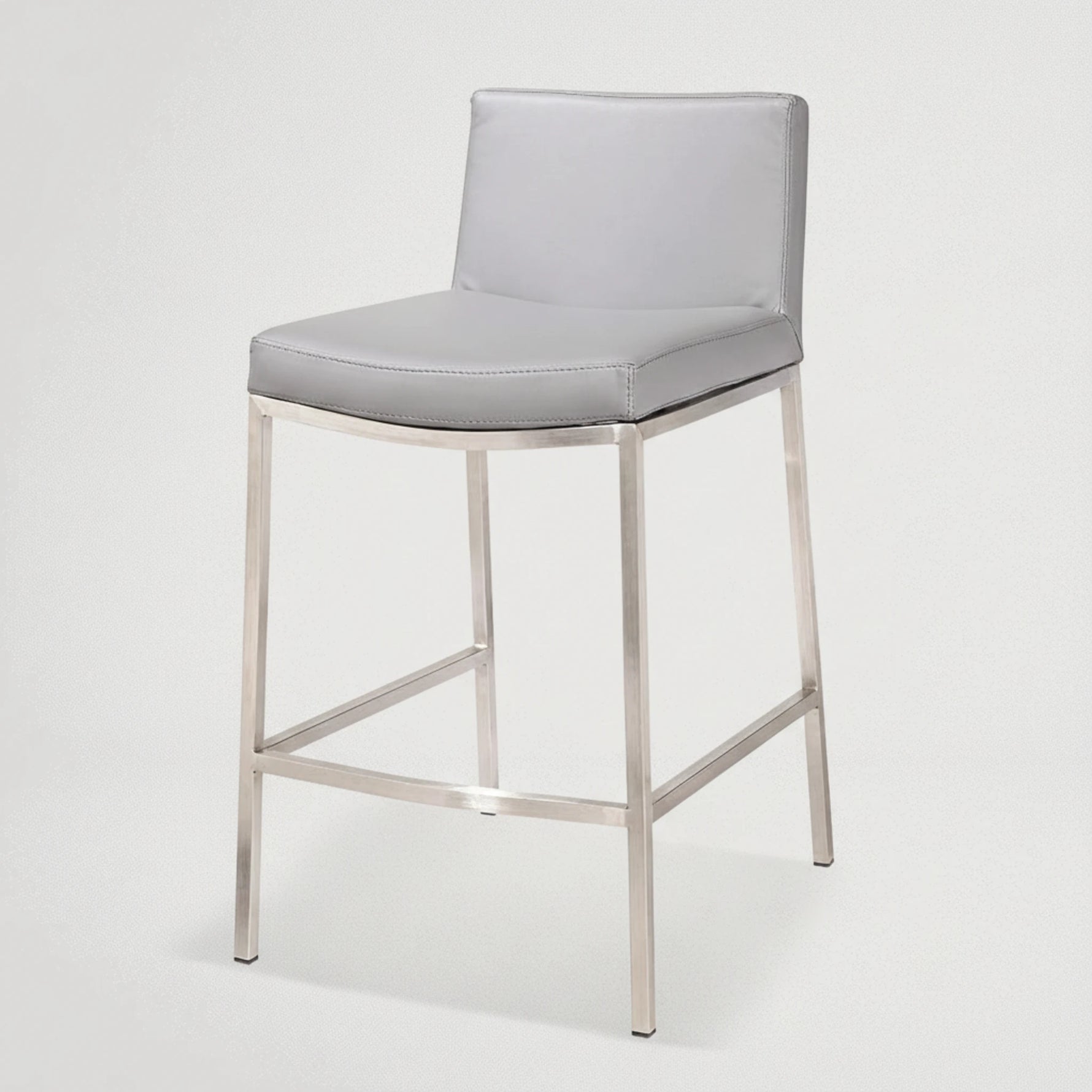 כסא בר ברזיל