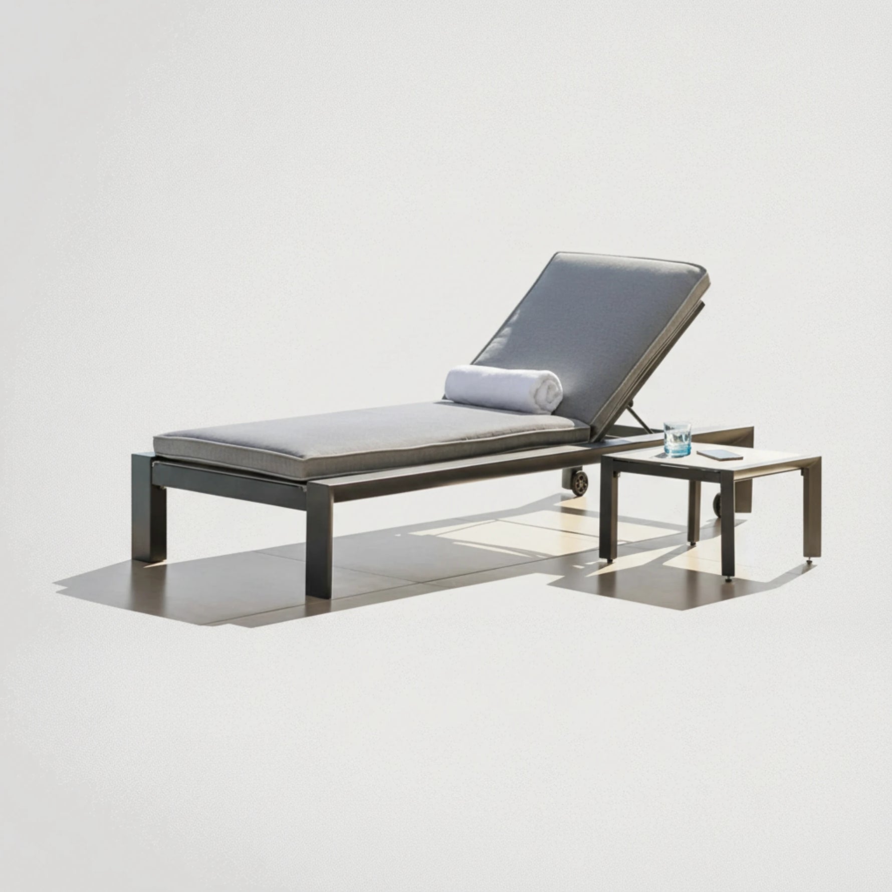 מיטת שיזוף אלומיניום בצבע אפור43786