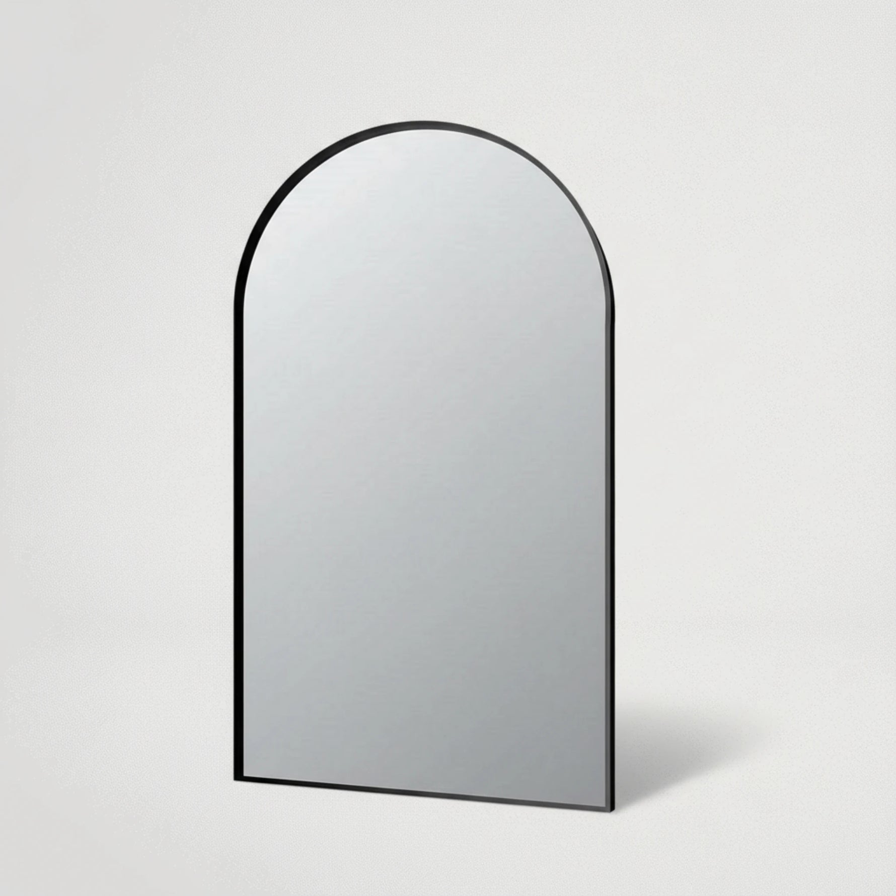 מראה שבורה 2015