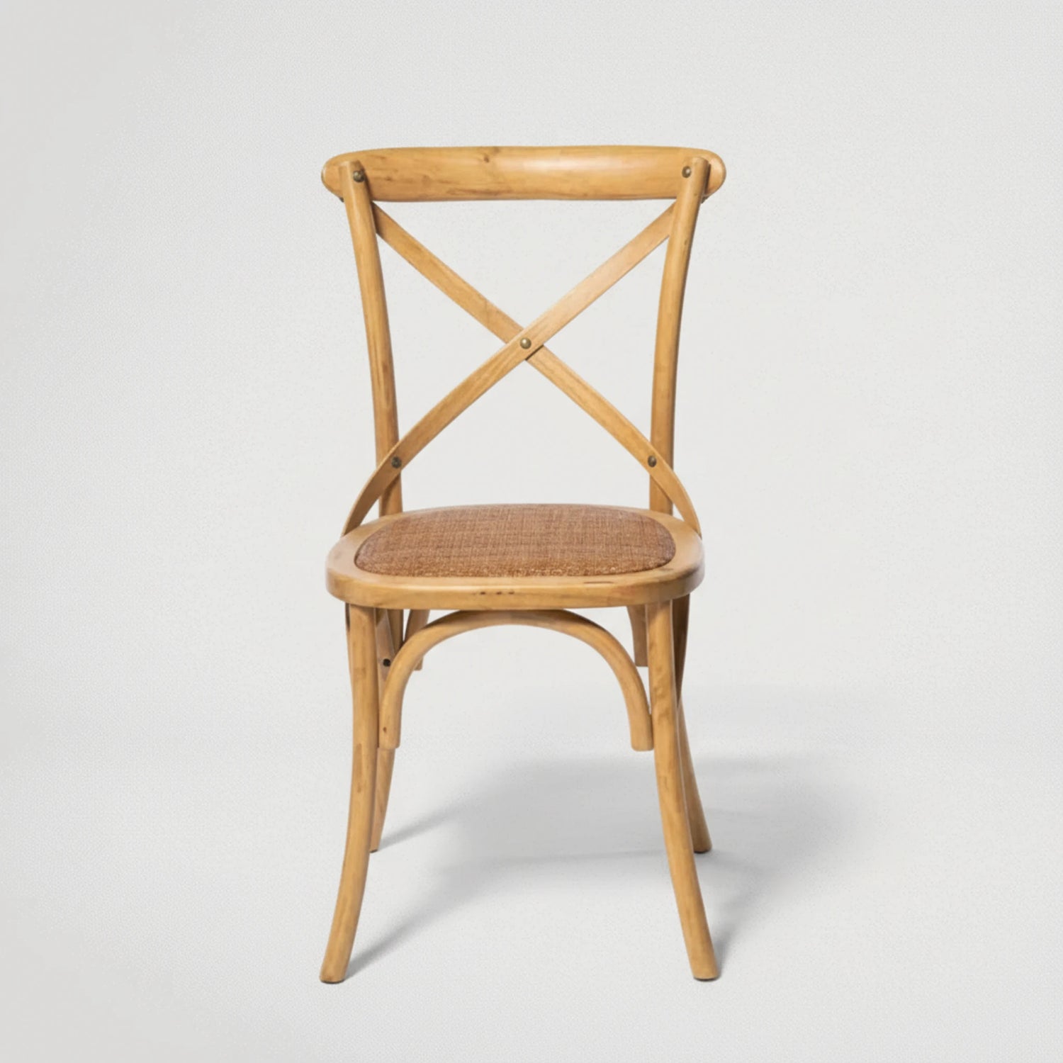 כסא עץ גב איקס דגם מניפיק