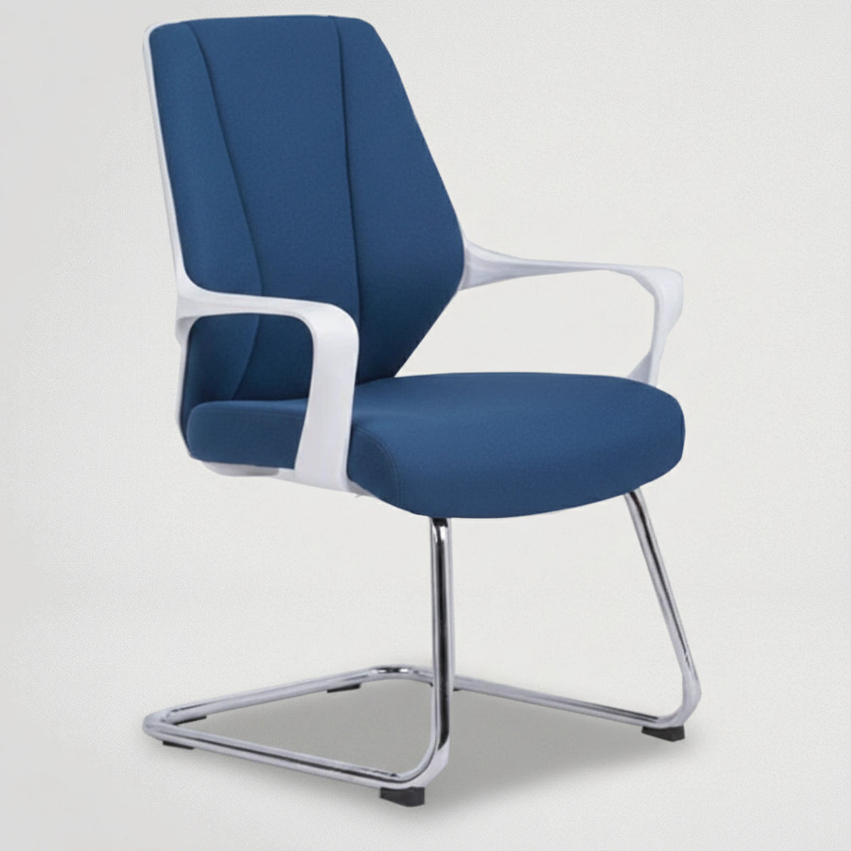 כיסא מרופד עם ידיות דגם 7735