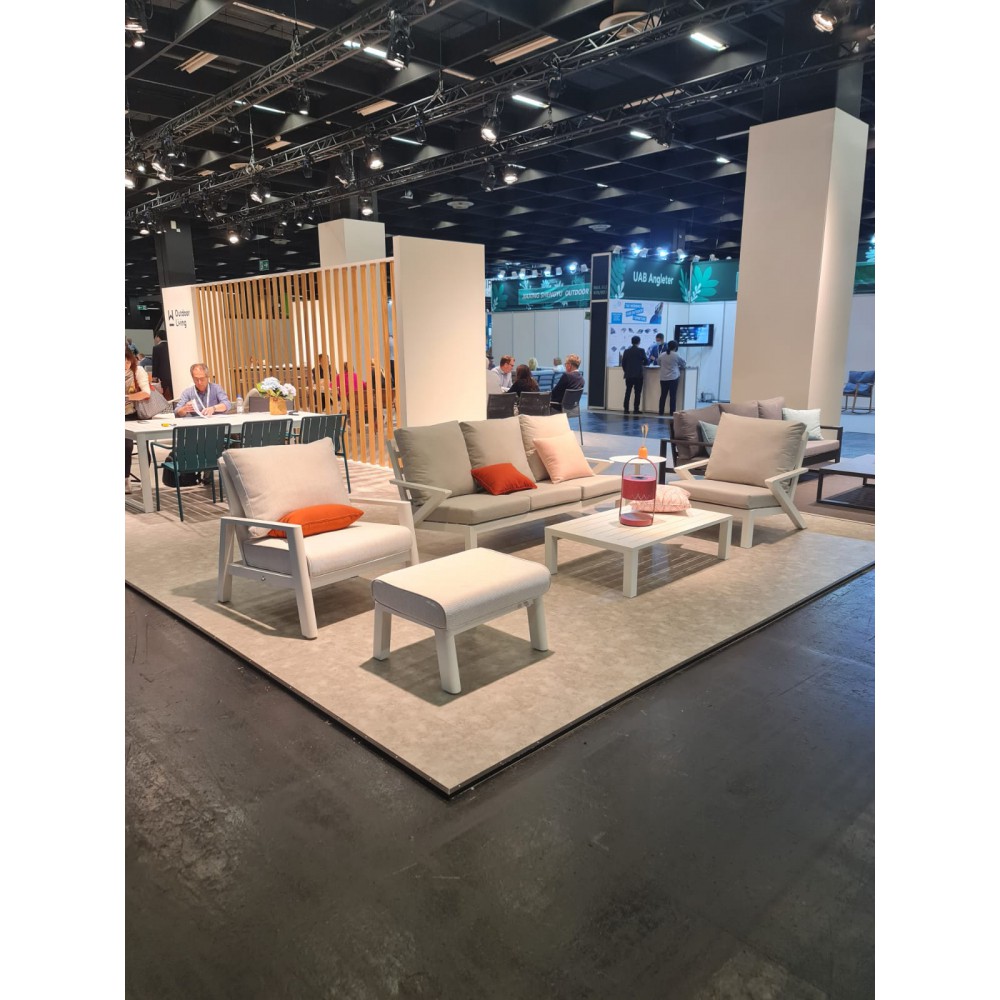 מערכת ישיבה 4 חלקים אלומיניום בצבע לבן מערכת ישיבה 4 חלקים אלומיניום בצבע לבן