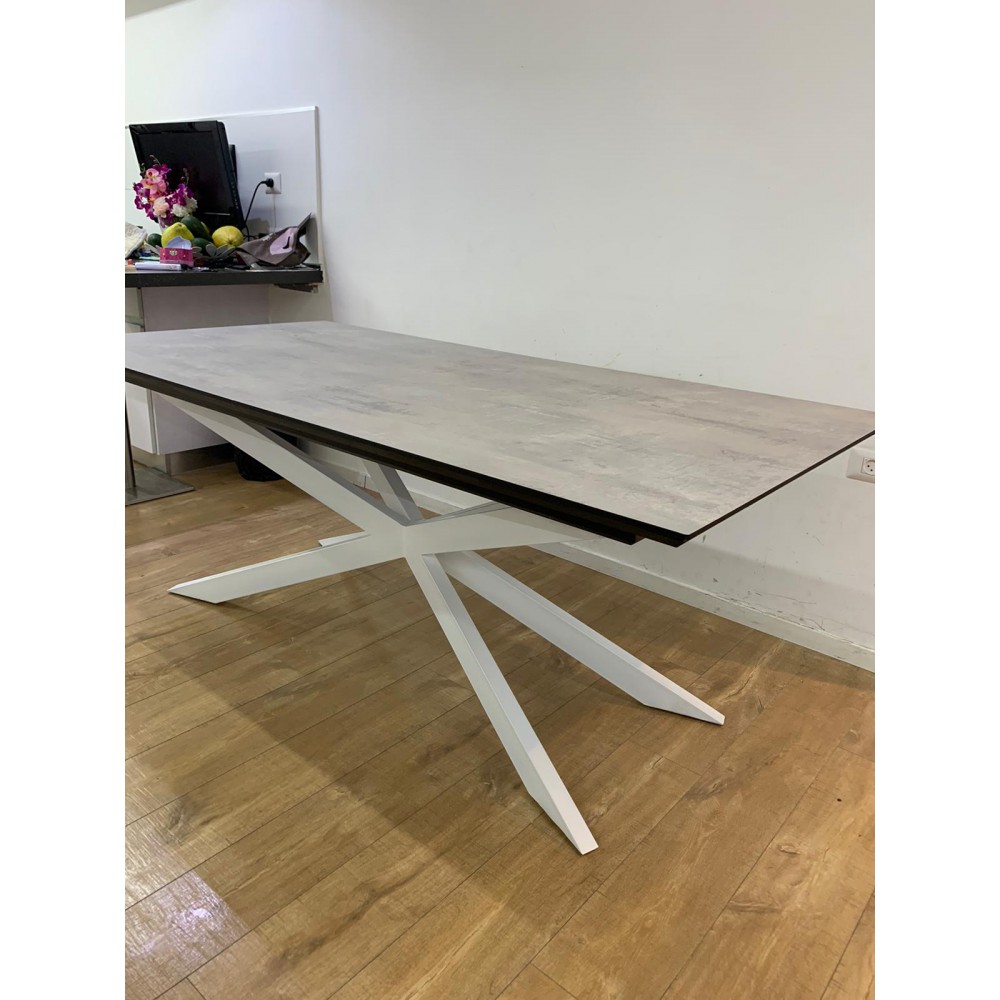 שולחן מטרו נפתח 367666 שולחן מטרו נפתח 367666