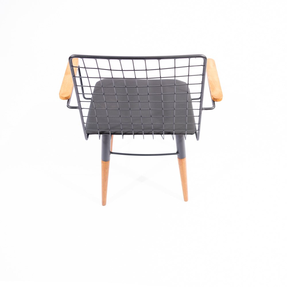 כסא עם ידיות ממתכת כולל ריפוד 1121