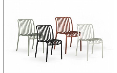 כיסא אוכל מפלסטיק דגם גרדן