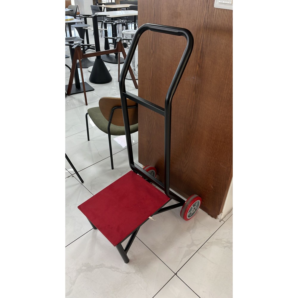 עגלה לכיסאות אולם