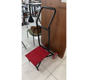 עגלה לכיסאות אולם