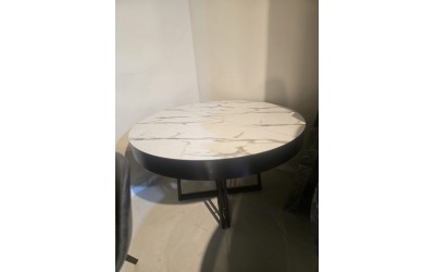 שולחן עגול דמוי שיש קוטר 130 מתצוגה