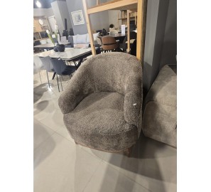 כורסת יחיד גוון אפור כהה מתצוגה