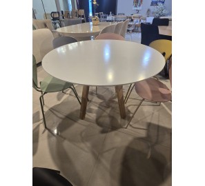 שולחן עגול לבן 120 מתצוגה 