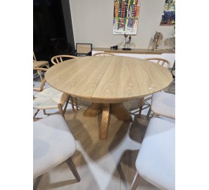 שולחן עגול 130 נפתח ל230 מתצוגה